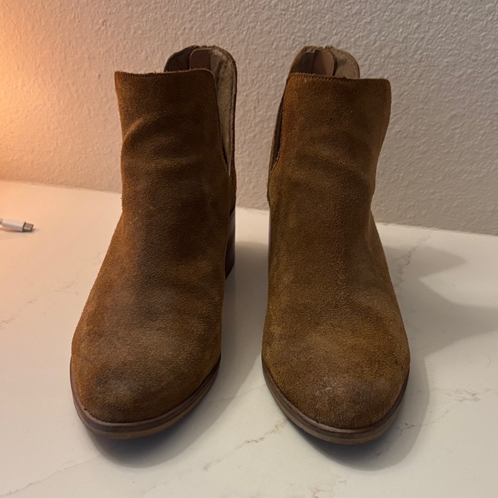 Steve Madden Tan Suede Ankle Booties